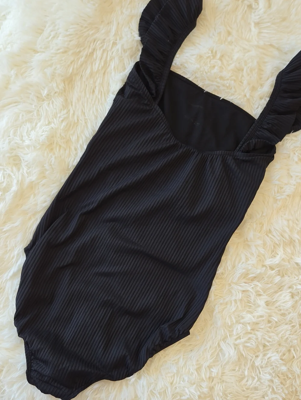 Albion Classic Full-coverage Hampton Ribbed Ruffle Tank XS